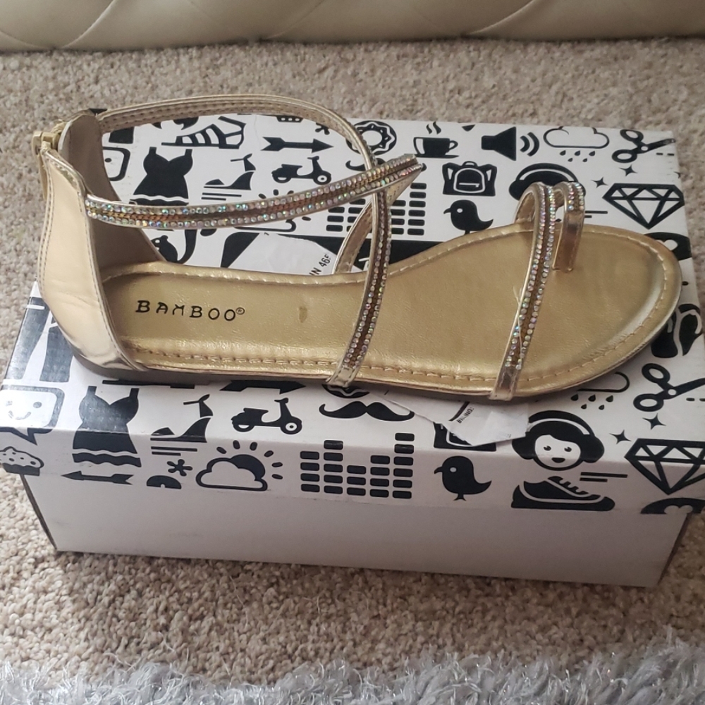 Bamboo brand diamond flat sandal